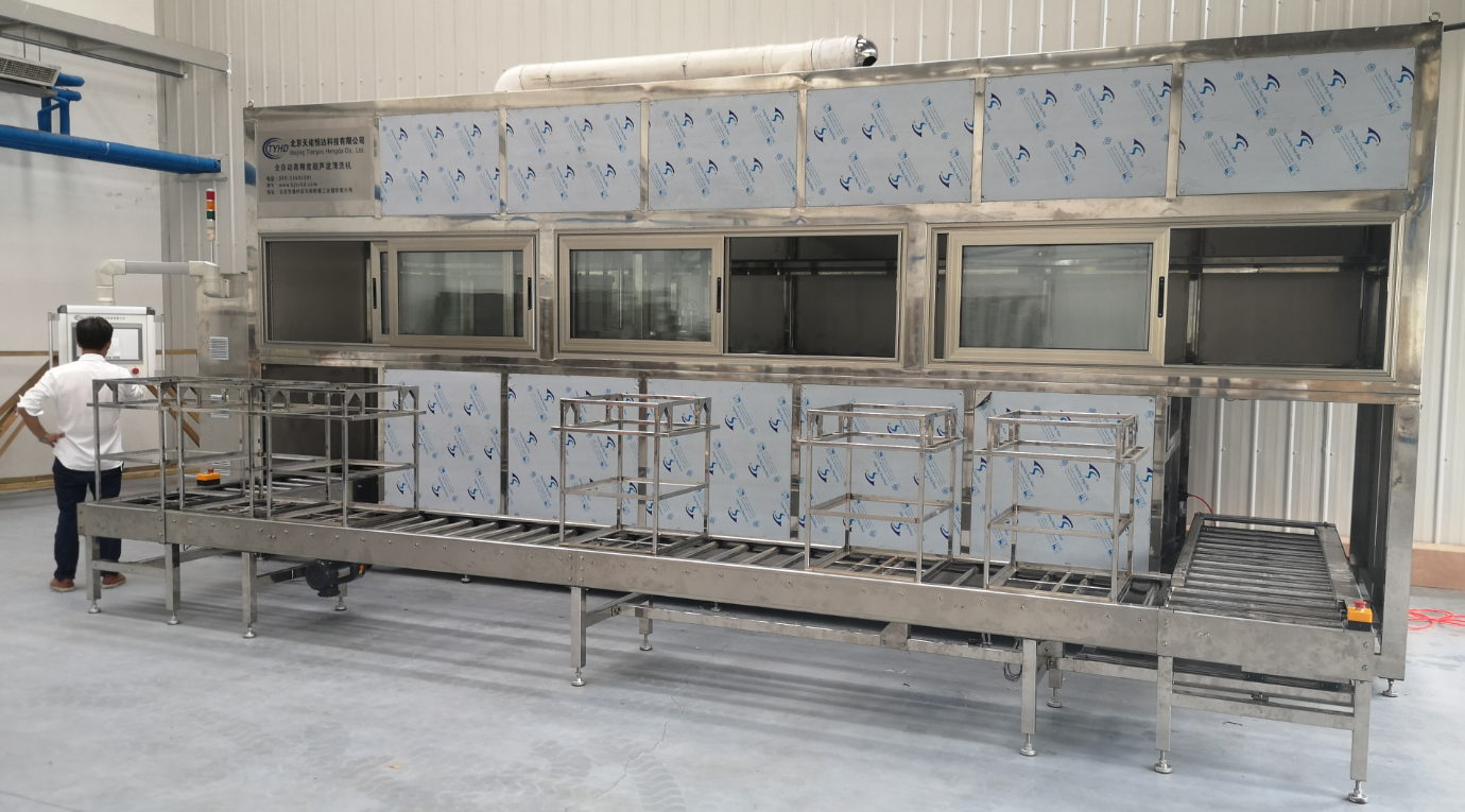 大連華陽(yáng)密封股份有限公司---全自動(dòng)龍門(mén)式超聲波清洗烘干機(jī)